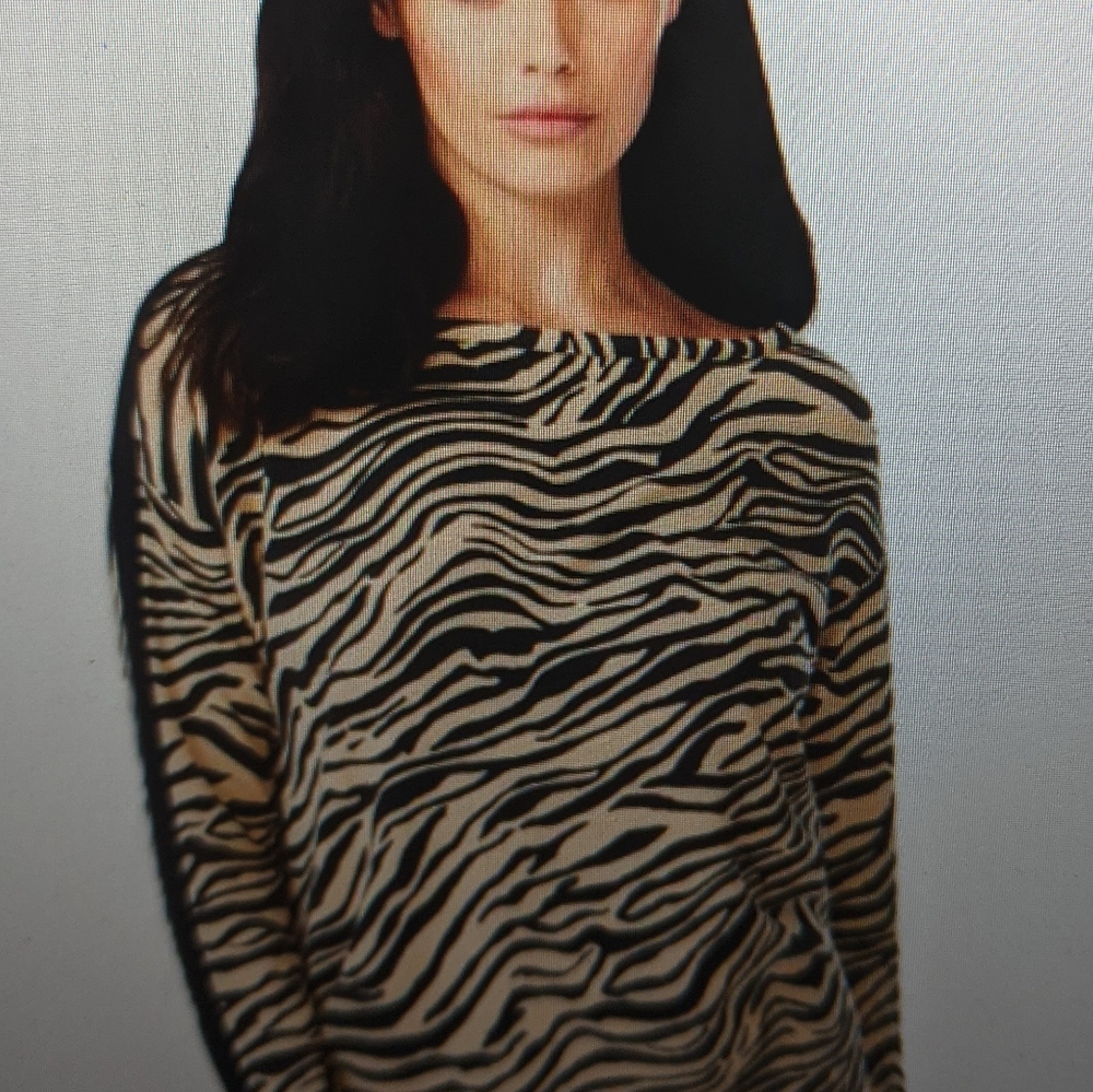 Sofia Vergara Intimate Top, Size M